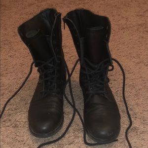 Steve Madden combat boots size 7.5 women’s